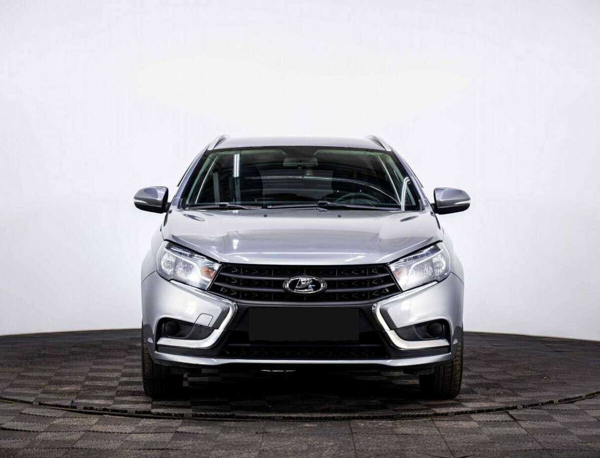 Купить Lada (ВАЗ) Vesta с пробегом. Фото: #1