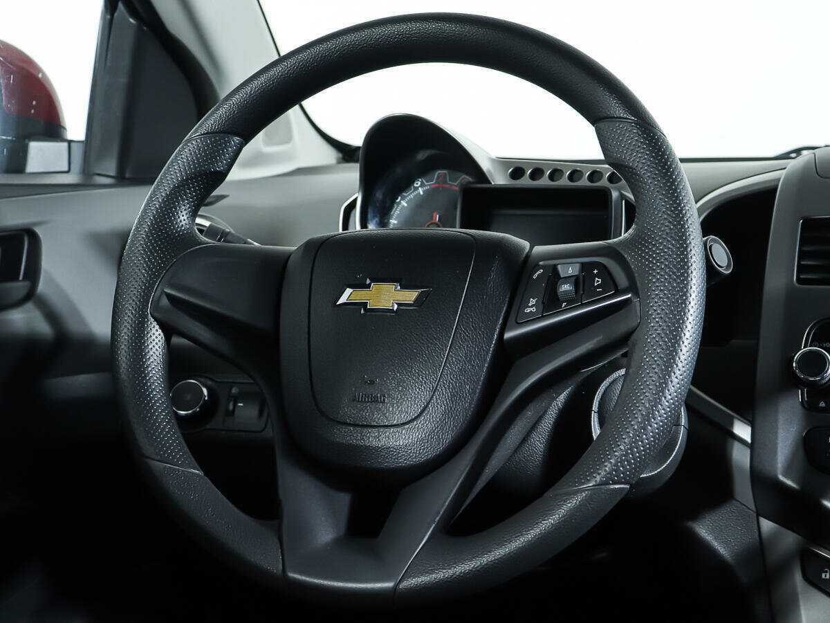 Купить Chevrolet Aveo с пробегом. Фото: #13