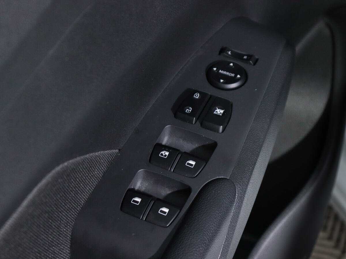 Купить Hyundai Solaris с пробегом. Фото: #14