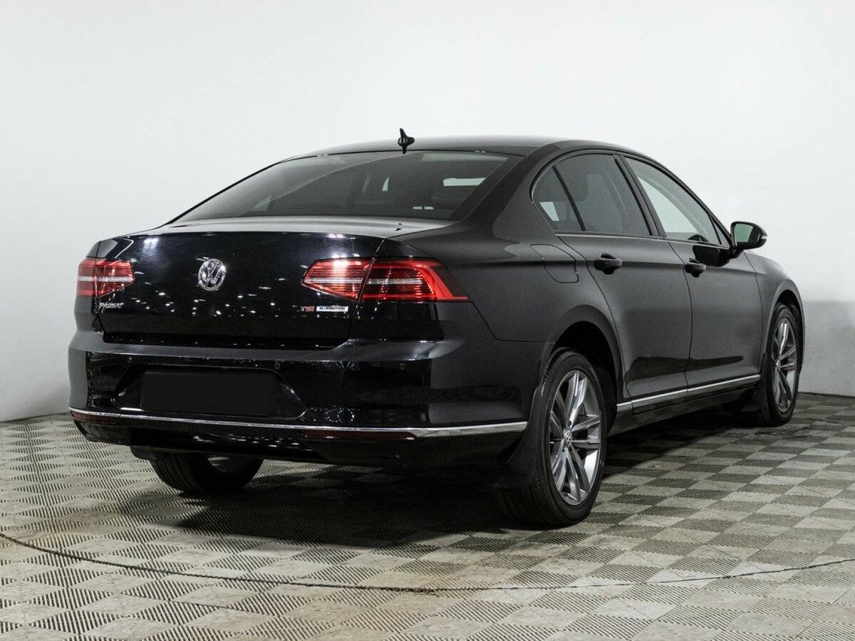 Купить Volkswagen Passat с пробегом. Фото: #4
