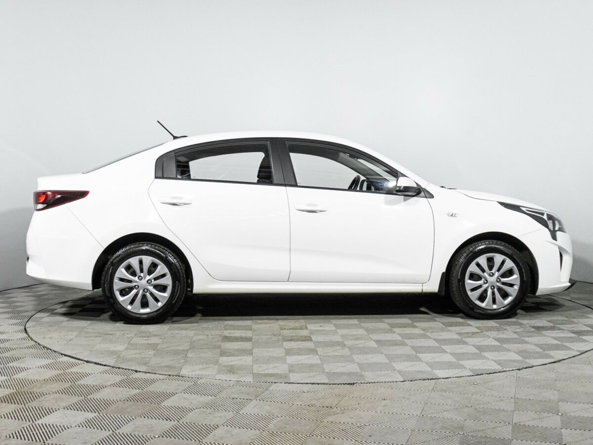 Купить Kia Rio с пробегом. Фото: #3