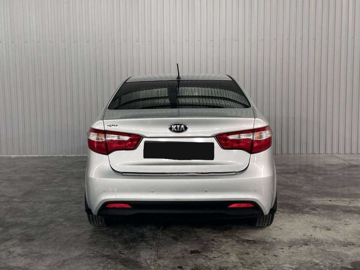 Купить Kia Rio с пробегом. Фото: #5