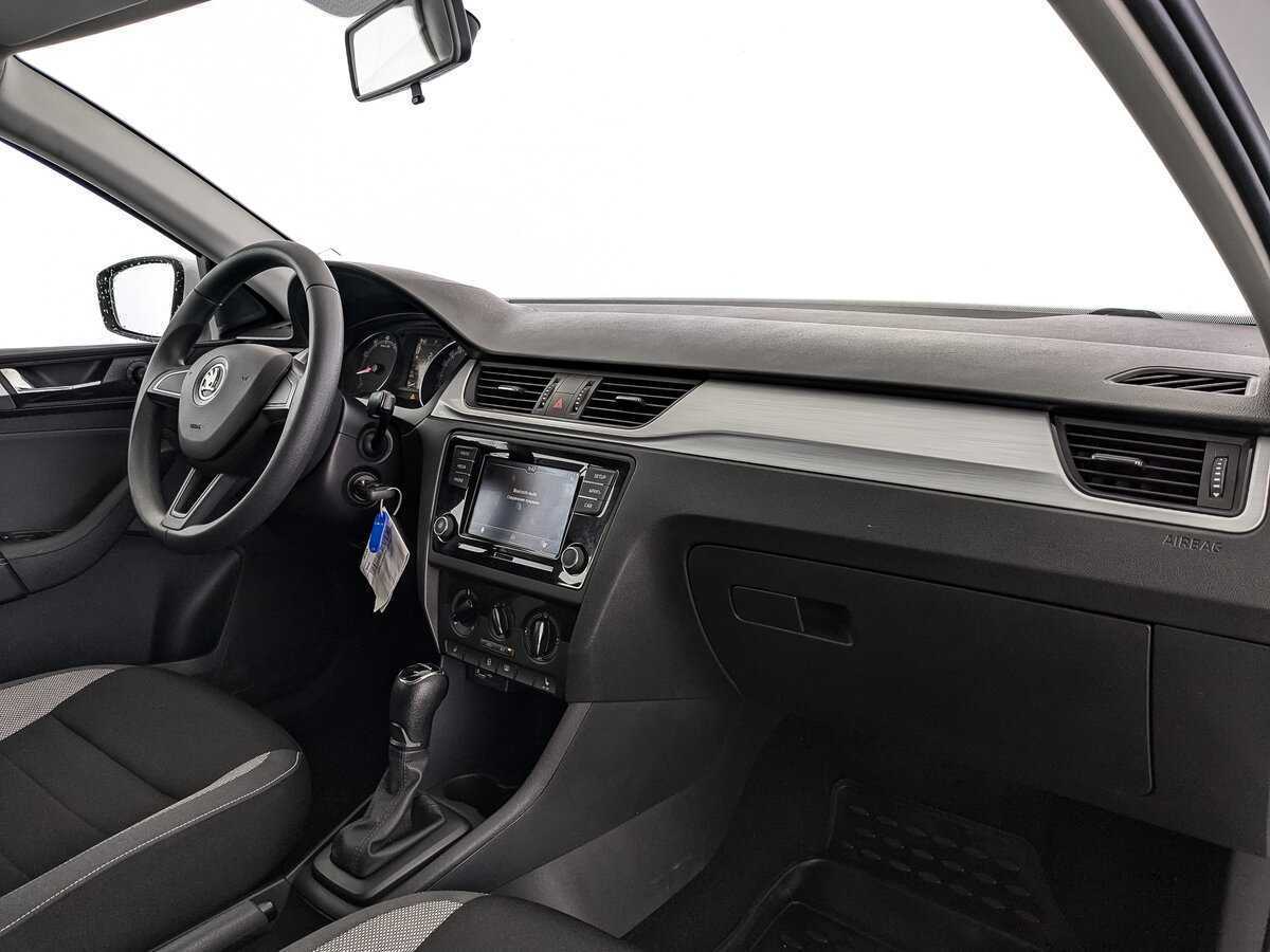 Купить Skoda Rapid с пробегом. Фото: #8