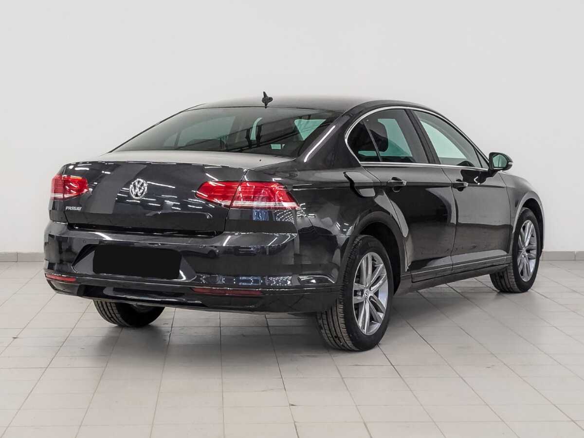 Купить Volkswagen Passat с пробегом. Фото: #4