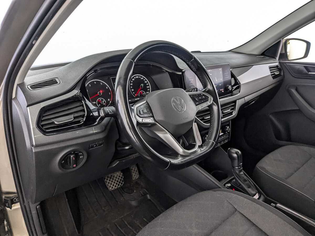 Купить Volkswagen Polo с пробегом. Фото: #10