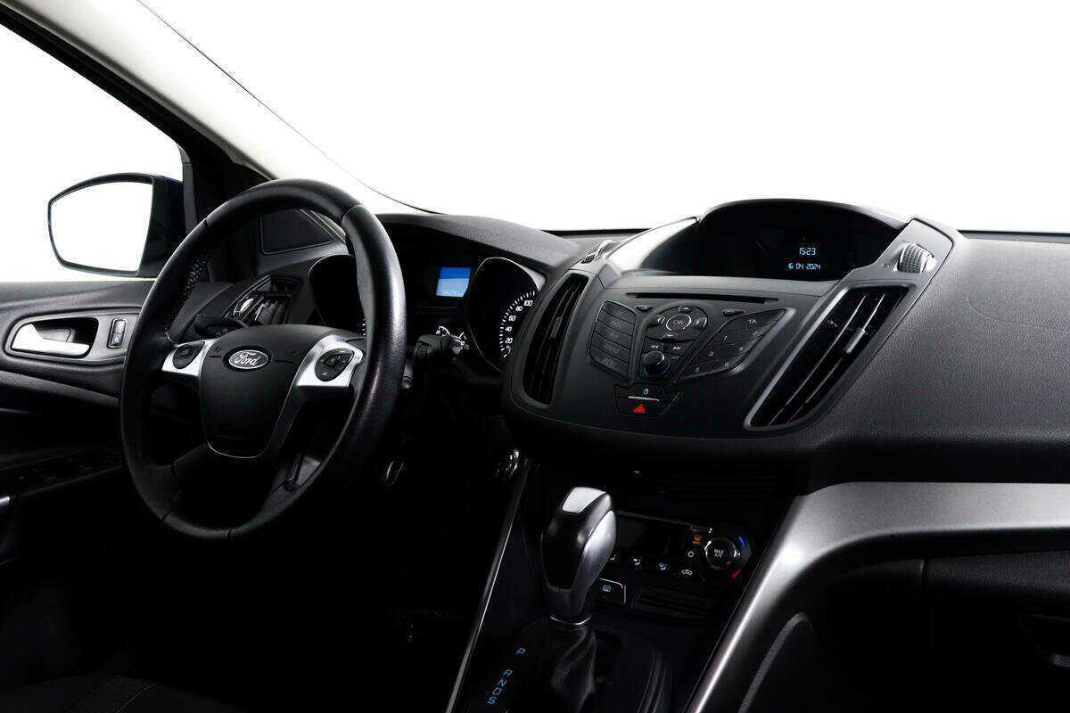 Купить Ford Kuga с пробегом. Фото: #8