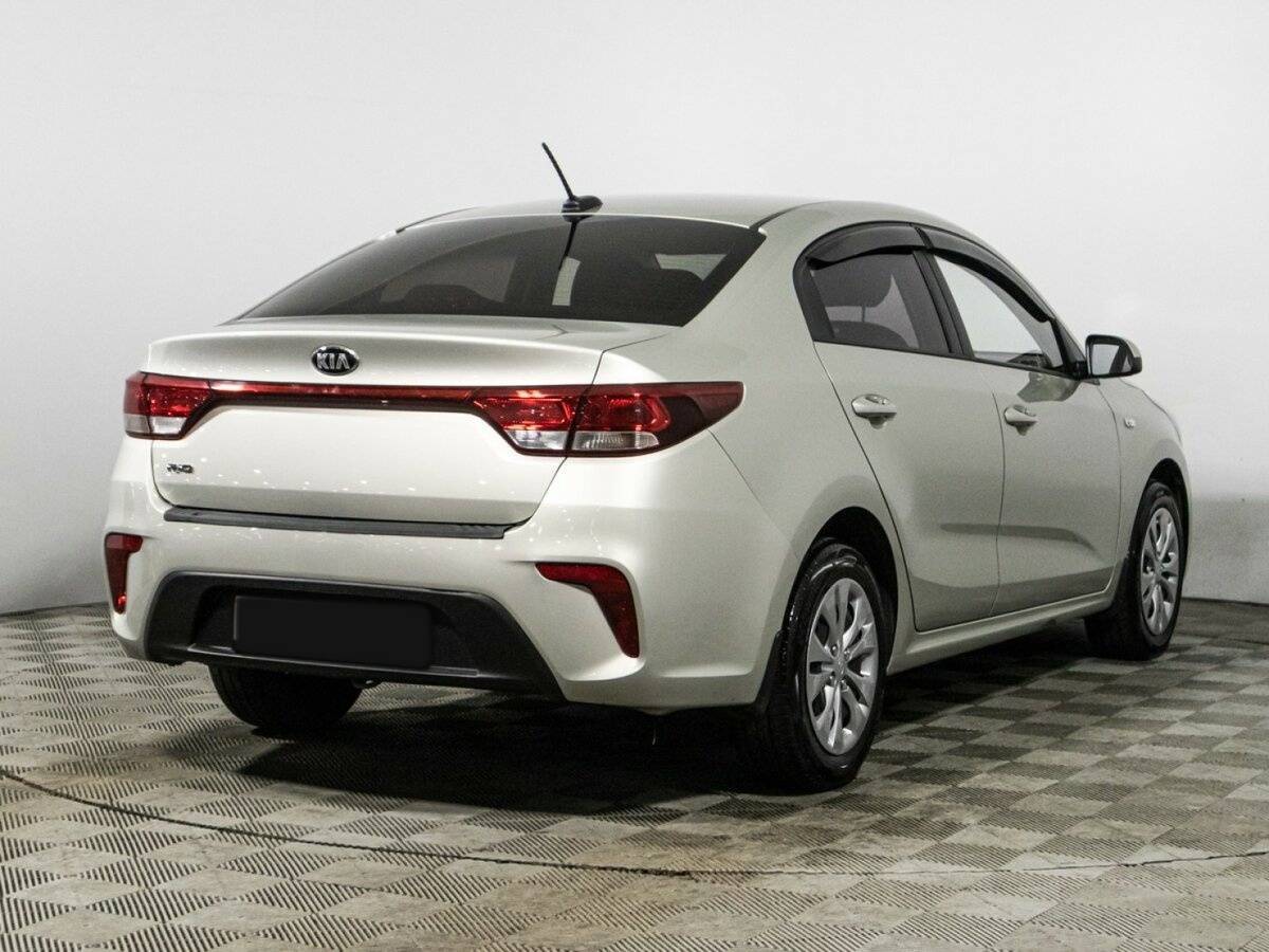 Купить Kia Rio с пробегом. Фото: #4