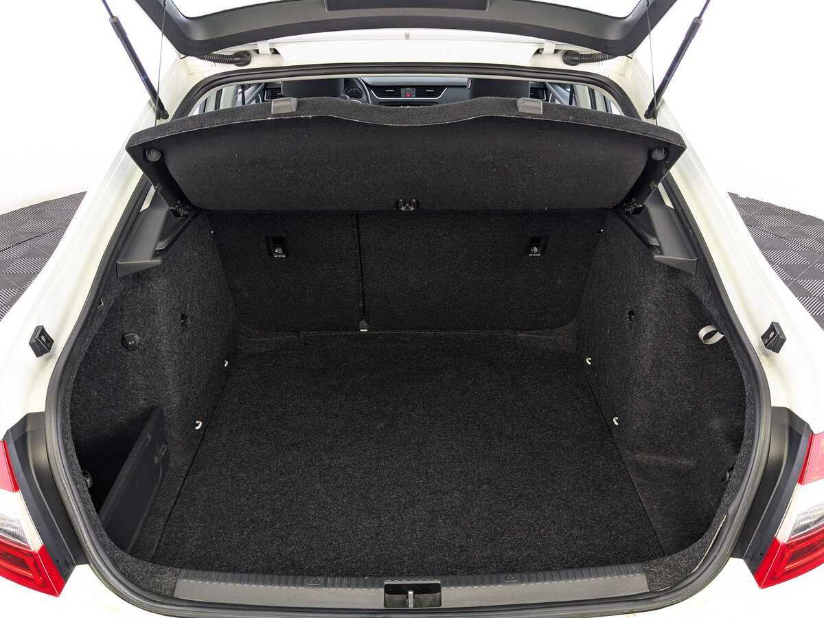 Купить Skoda Octavia с пробегом. Фото: #9