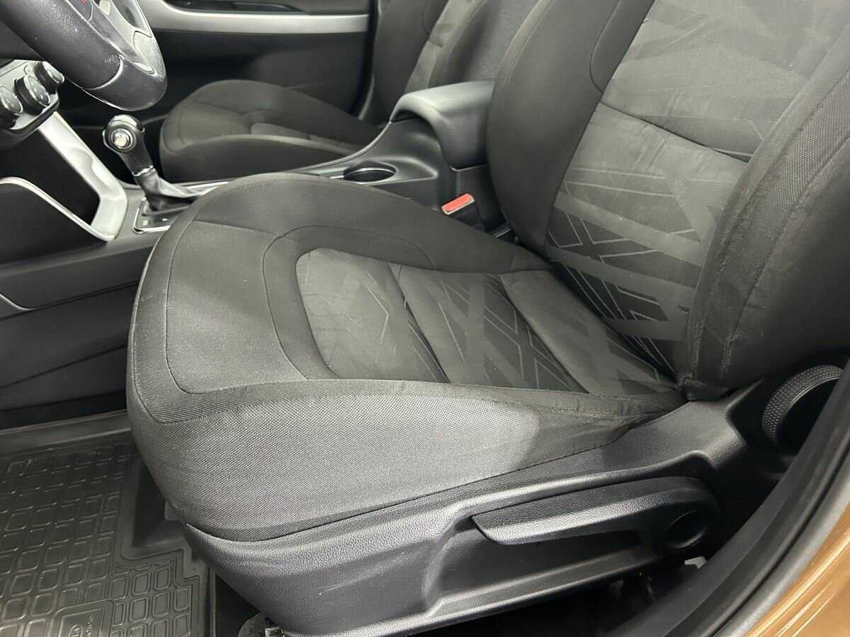 Купить Kia Ceed с пробегом. Фото: #8