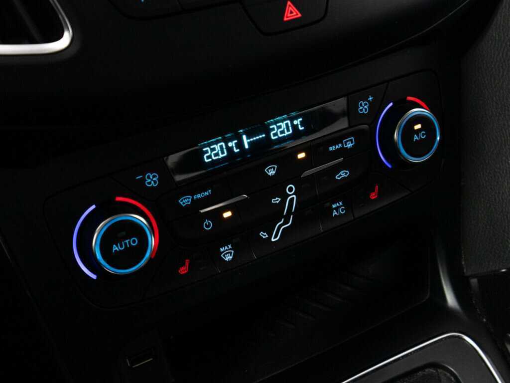 Купить Ford Focus с пробегом. Фото: #15