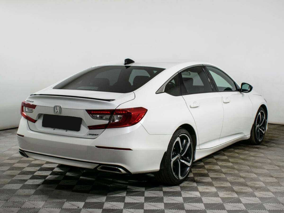 Купить Honda Accord с пробегом. Фото: #3