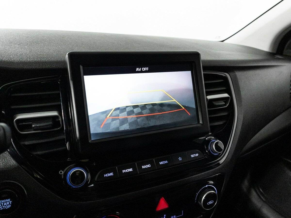 Купить Hyundai Solaris с пробегом. Фото: #15