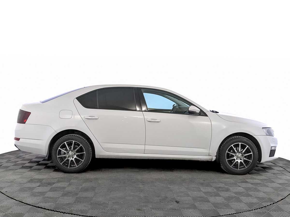 Купить Skoda Octavia с пробегом. Фото: #3
