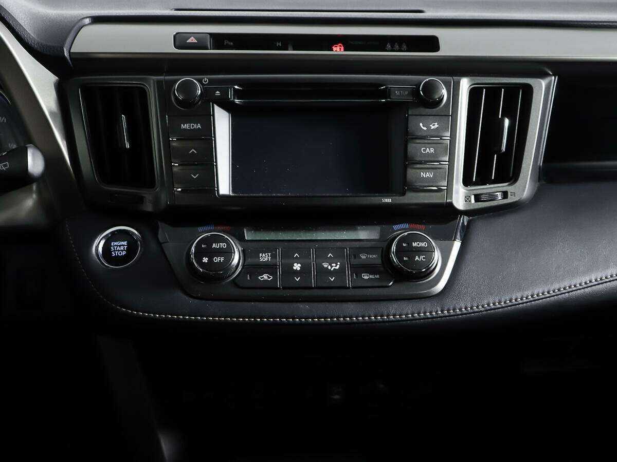 Купить Toyota RAV4 с пробегом. Фото: #11