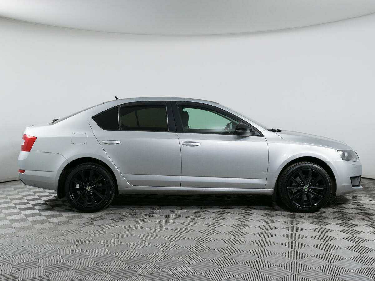 Купить Skoda Octavia с пробегом. Фото: #3