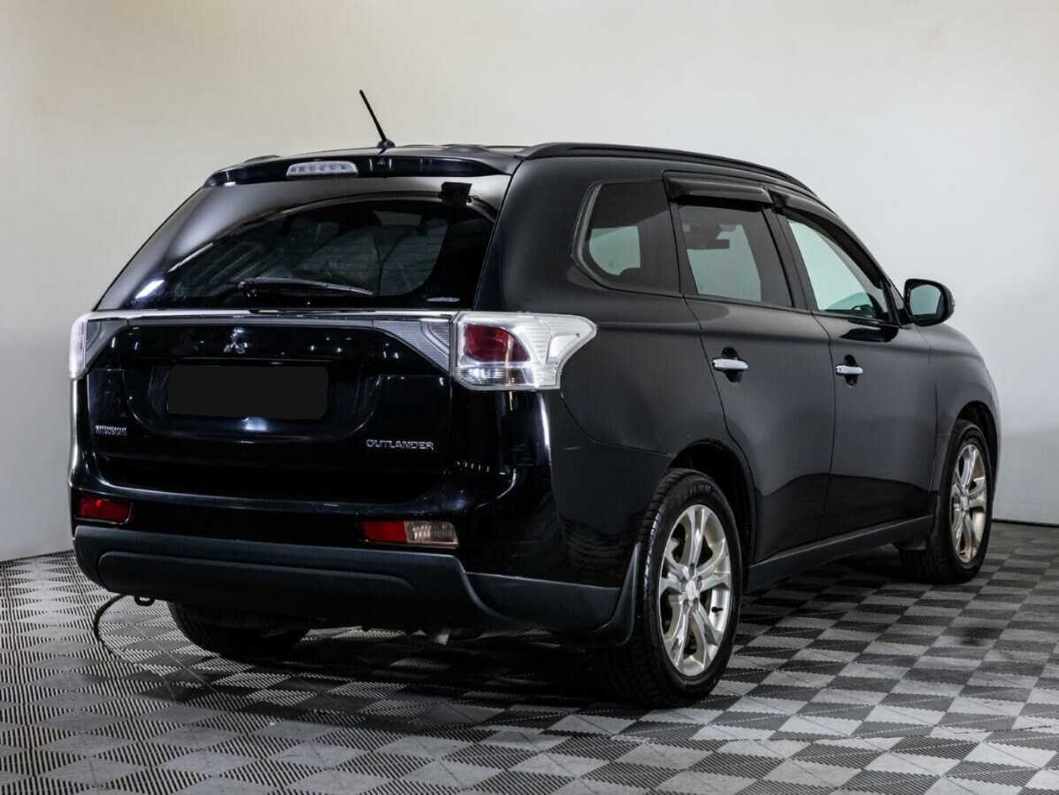Купить Mitsubishi Outlander с пробегом. Фото: #4