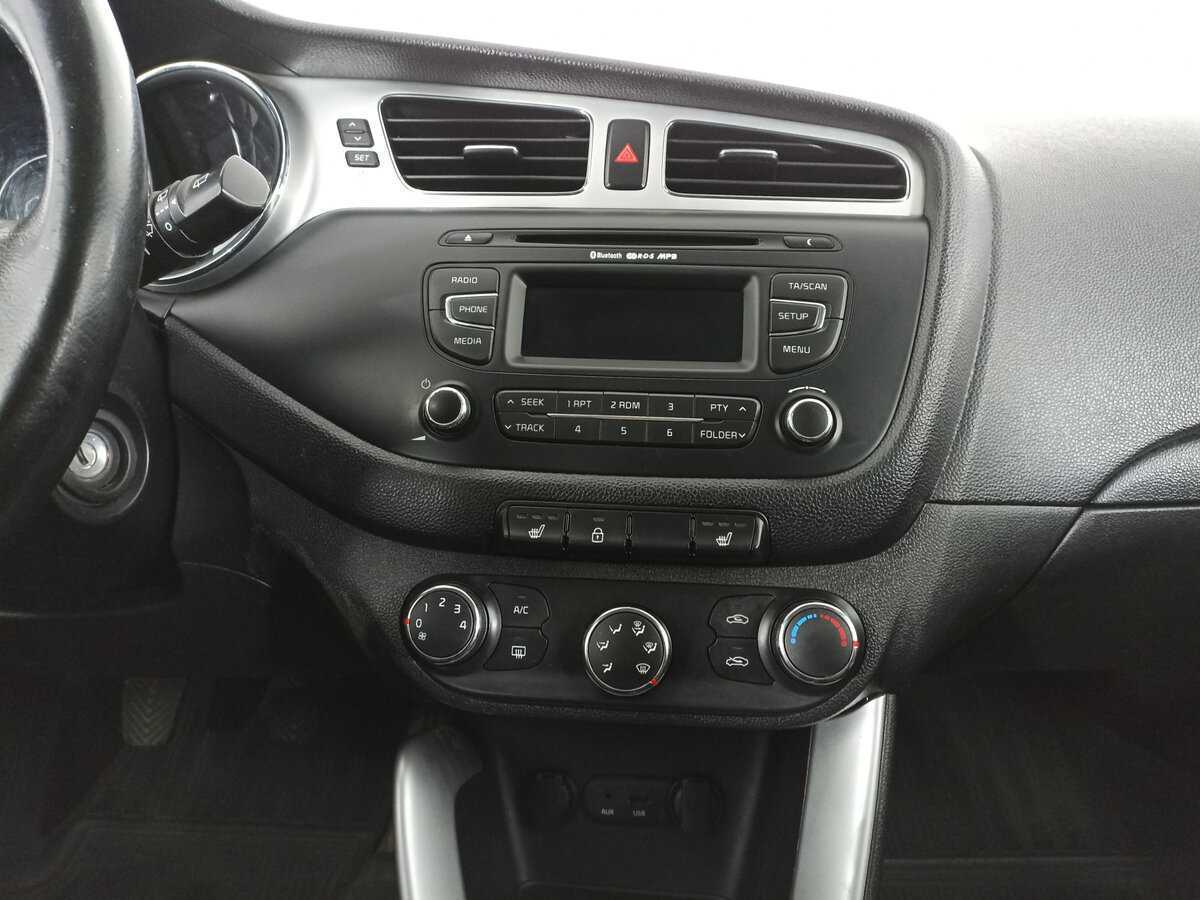 Купить Kia Ceed с пробегом. Фото: #14