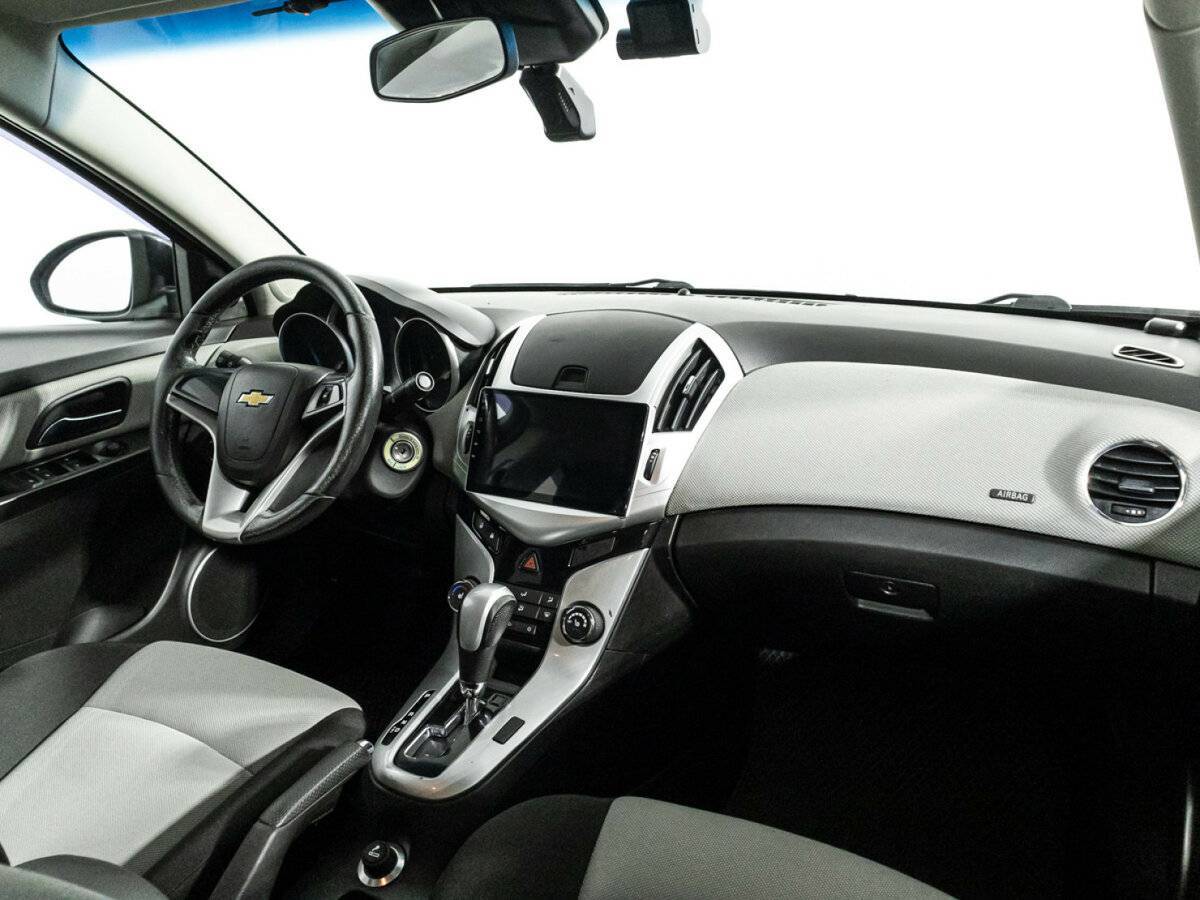Купить Chevrolet Cruze с пробегом. Фото: #8
