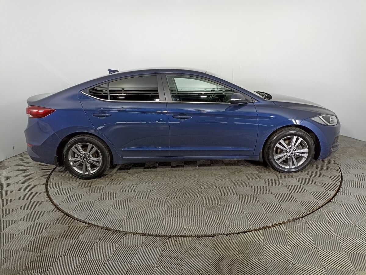 Купить Hyundai Elantra с пробегом. Фото: #3