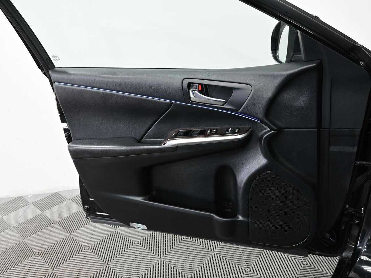 Купить Toyota Camry с пробегом. Фото: #7