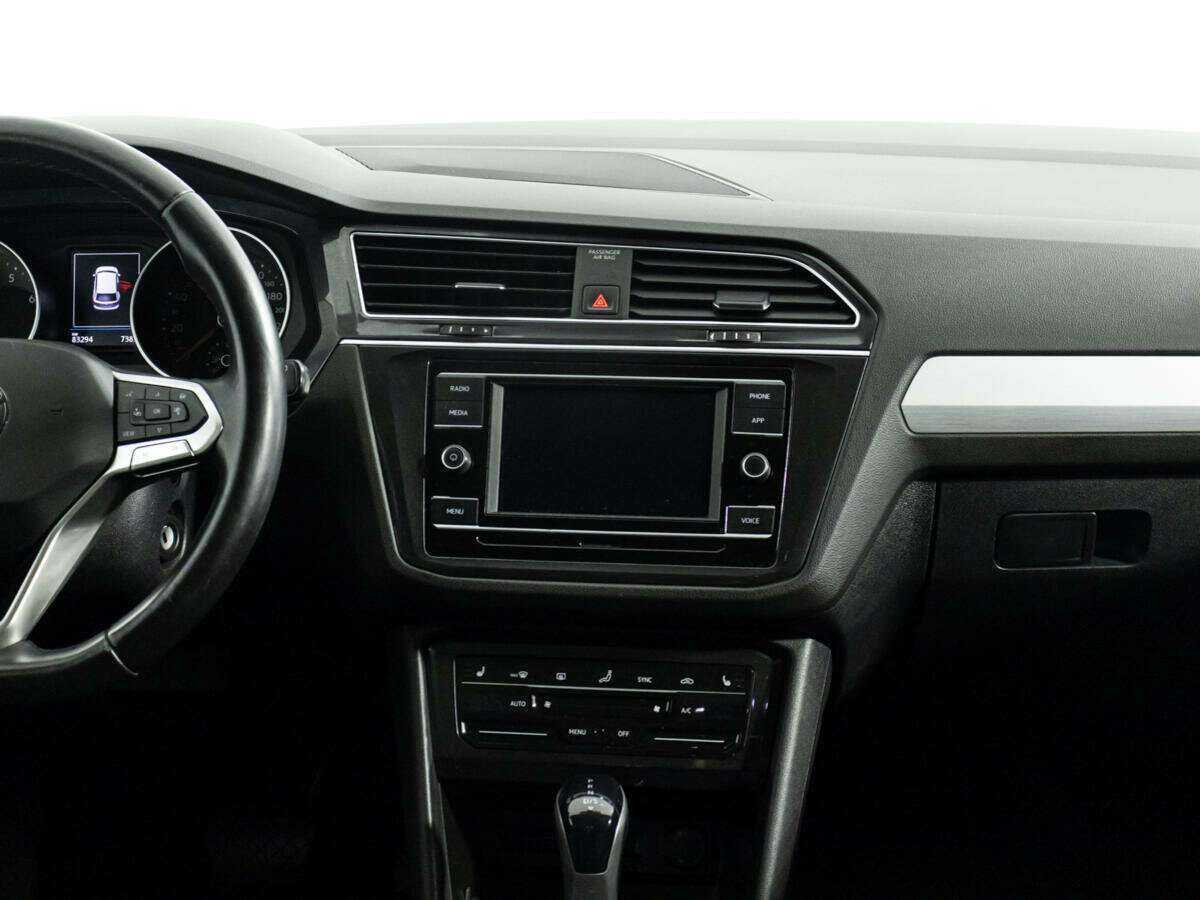 Купить Volkswagen Tiguan с пробегом. Фото: #13