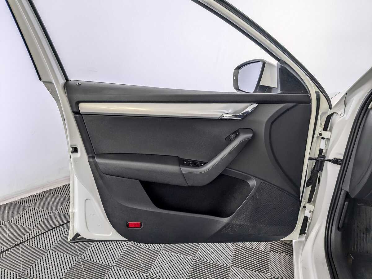 Купить Skoda Octavia с пробегом. Фото: #18