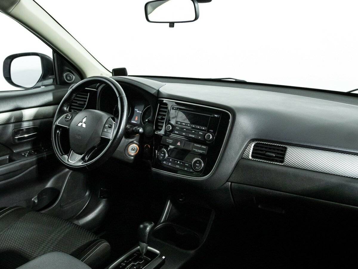 Купить Mitsubishi Outlander с пробегом. Фото: #8