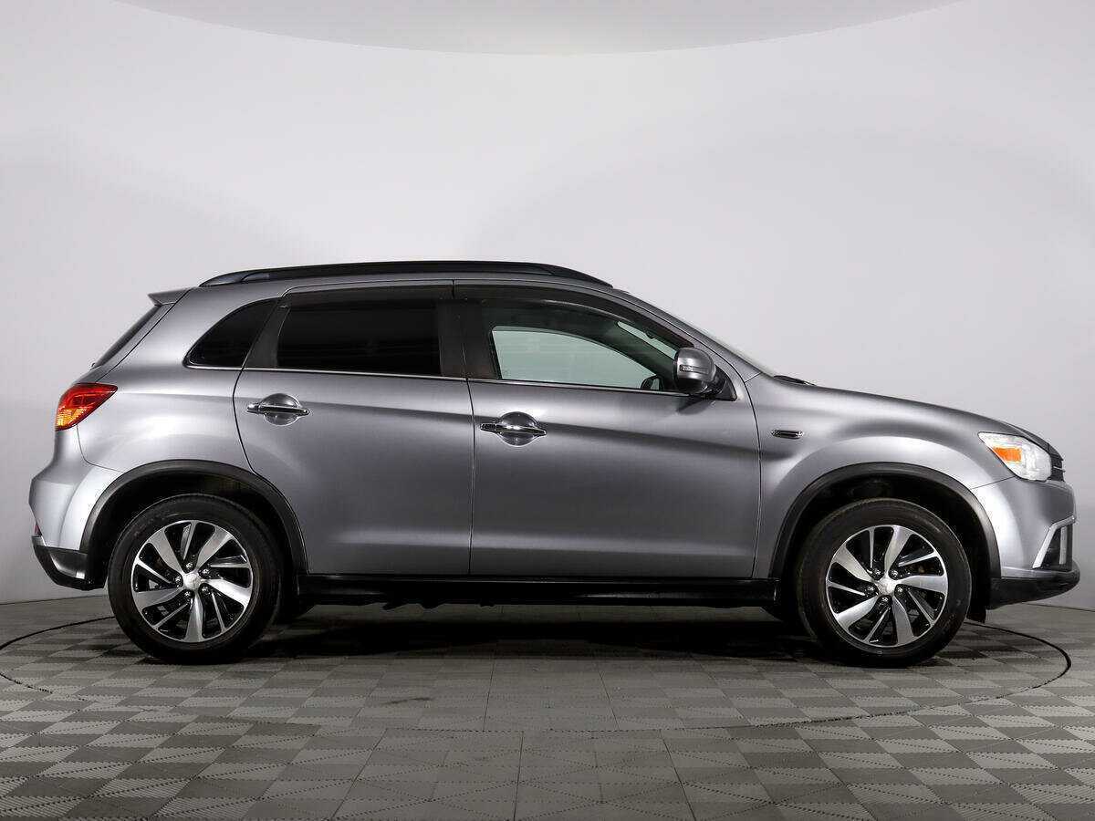 Купить Mitsubishi ASX с пробегом. Фото: #3