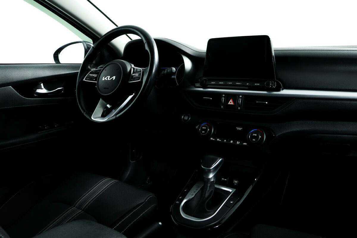 Купить Kia Cerato с пробегом. Фото: #8