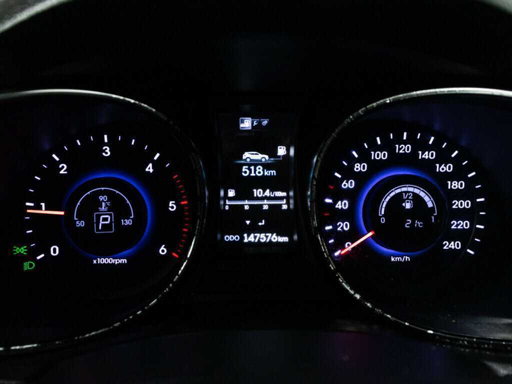 Купить Hyundai Santa Fe с пробегом. Фото: #11