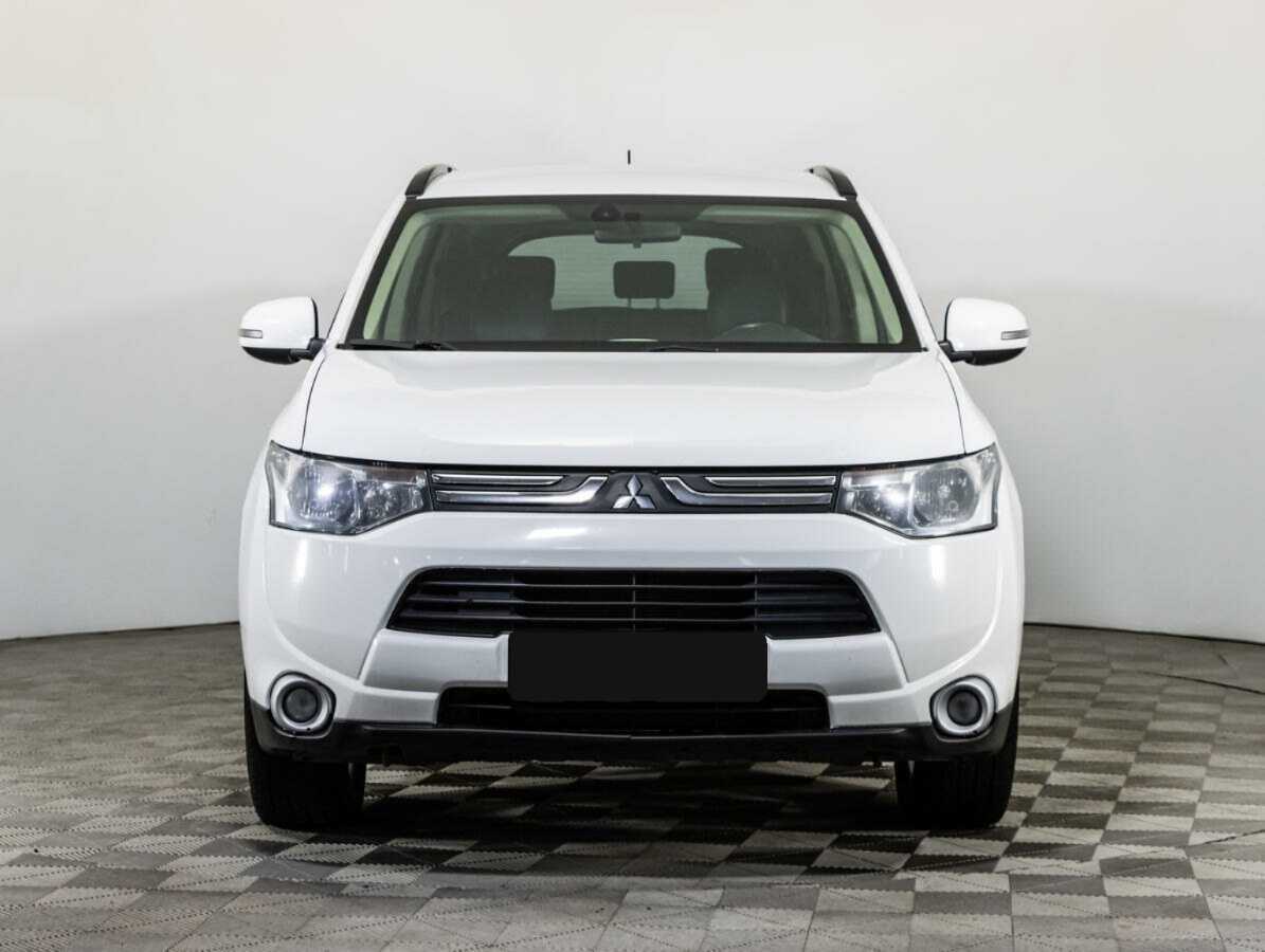 Купить Mitsubishi Outlander с пробегом. Фото: #1