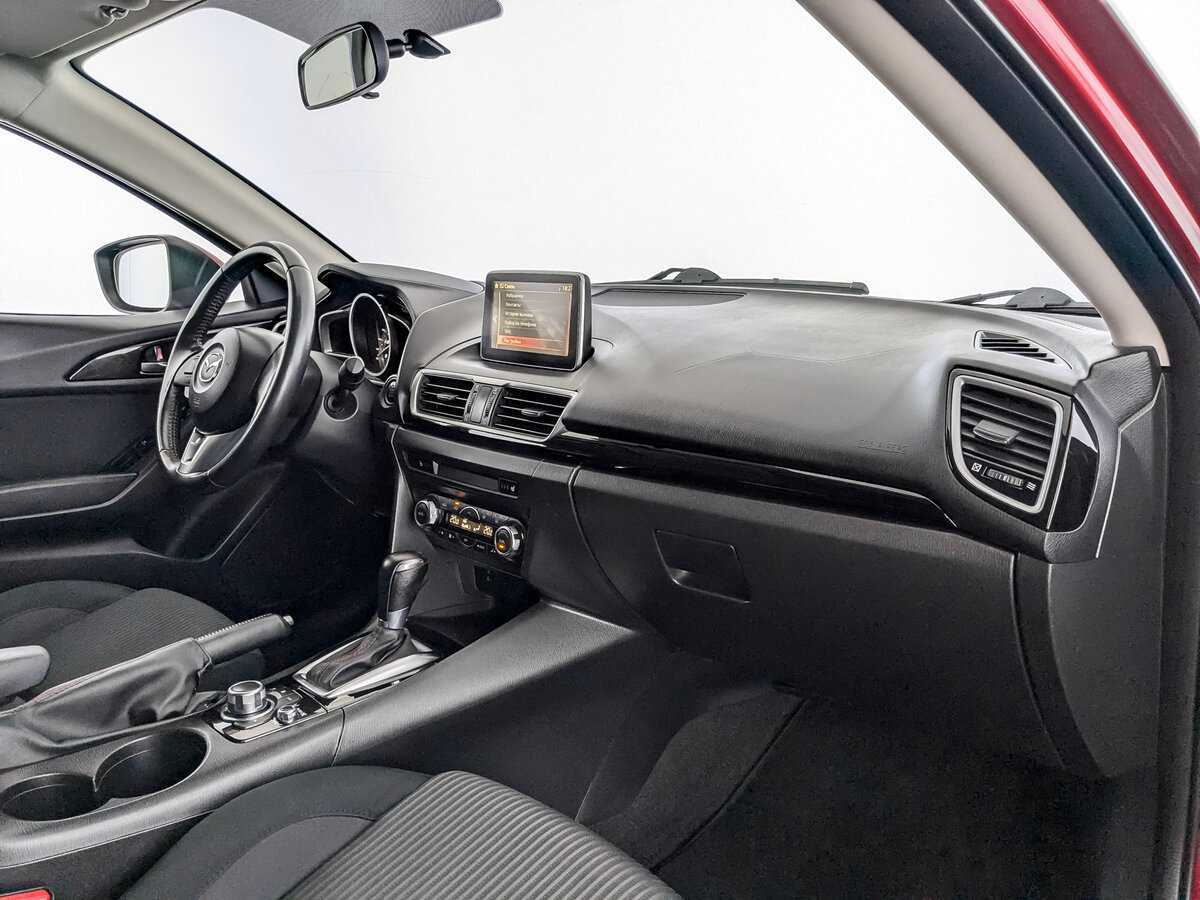 Купить Mazda 3 с пробегом. Фото: #8