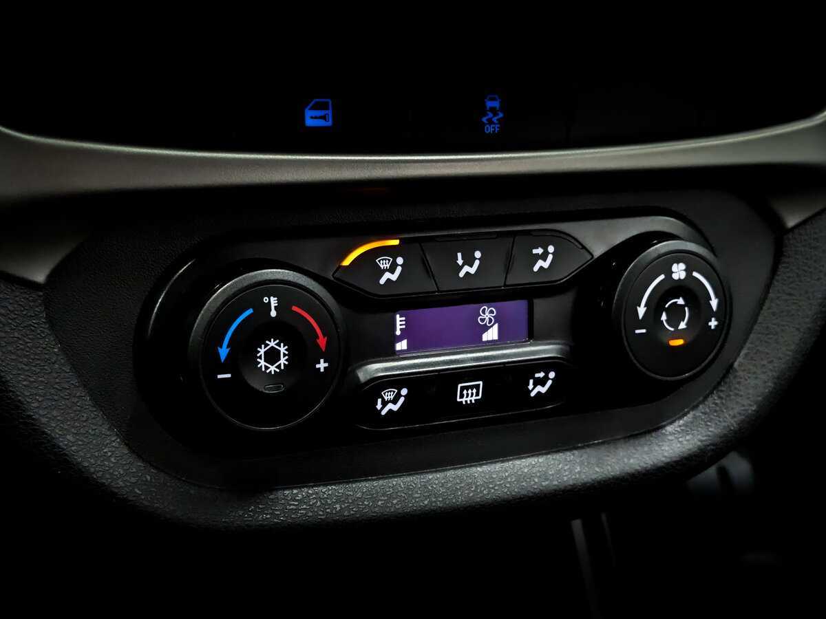 Купить Lada (ВАЗ) Vesta с пробегом. Фото: #22