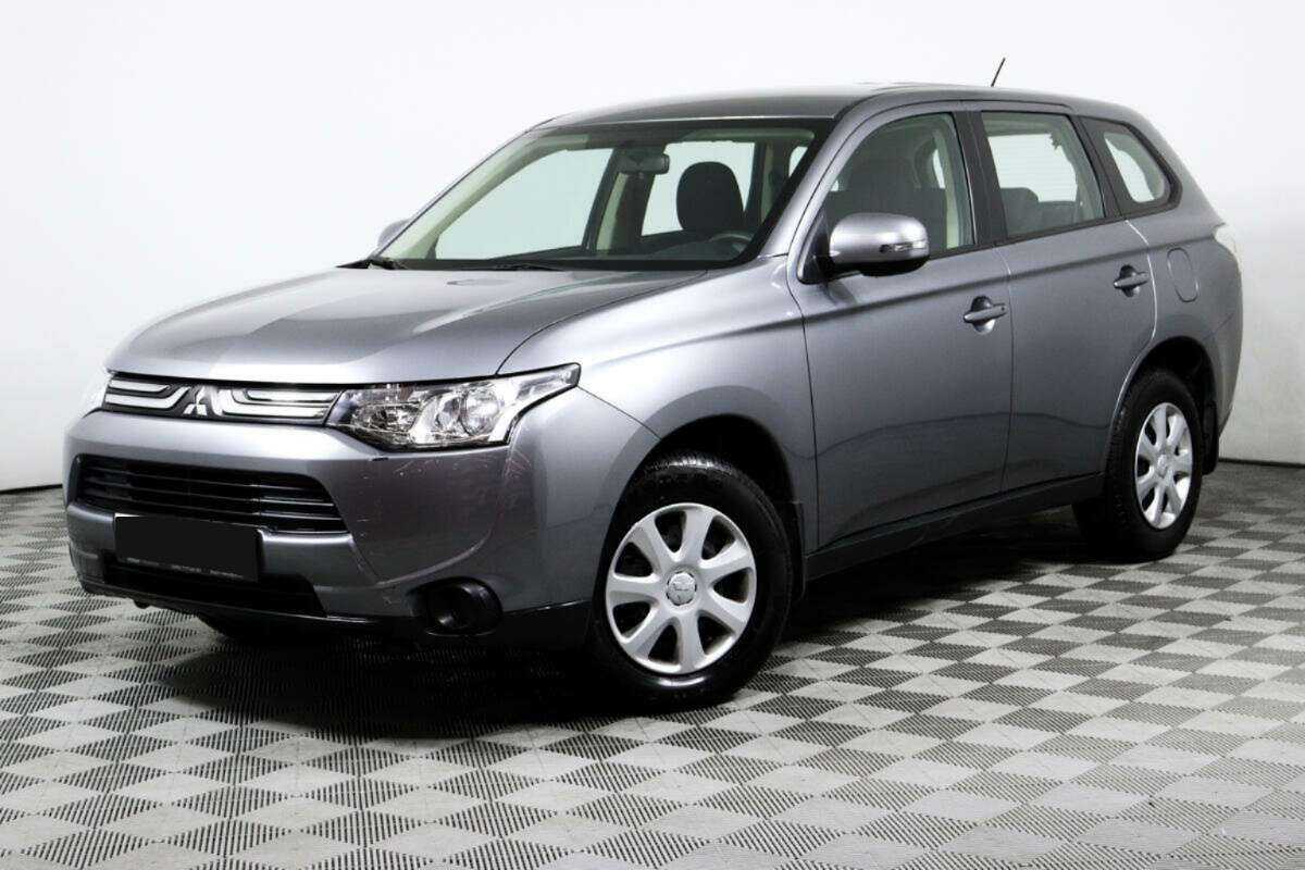 Купить Mitsubishi Outlander с пробегом. Посмотреть фото