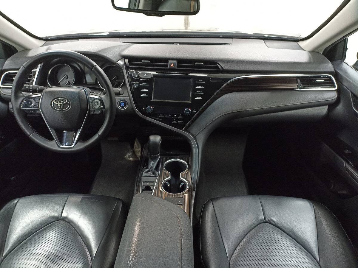 Купить Toyota Camry с пробегом. Фото: #13