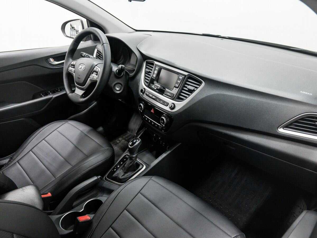 Купить Hyundai Solaris с пробегом. Фото: #7