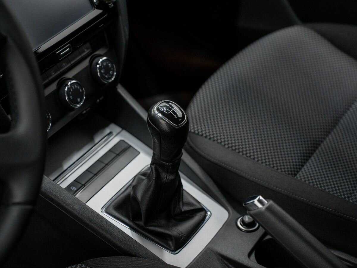 Купить Skoda Octavia с пробегом. Фото: #16