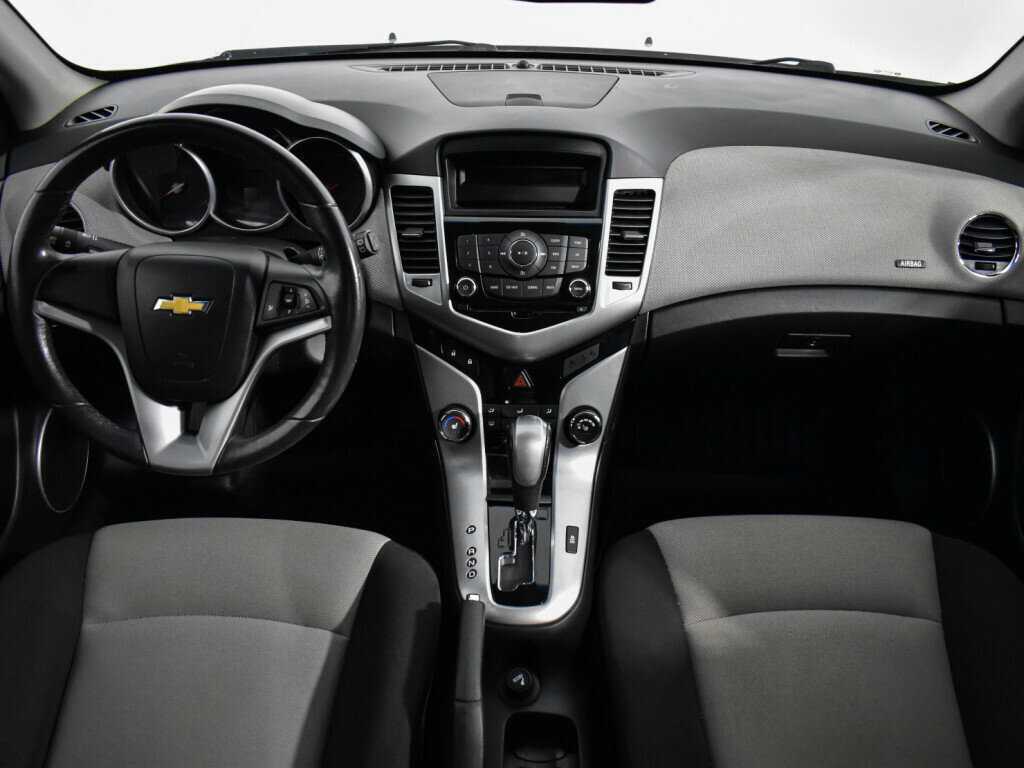Купить Chevrolet Cruze с пробегом. Фото: #12