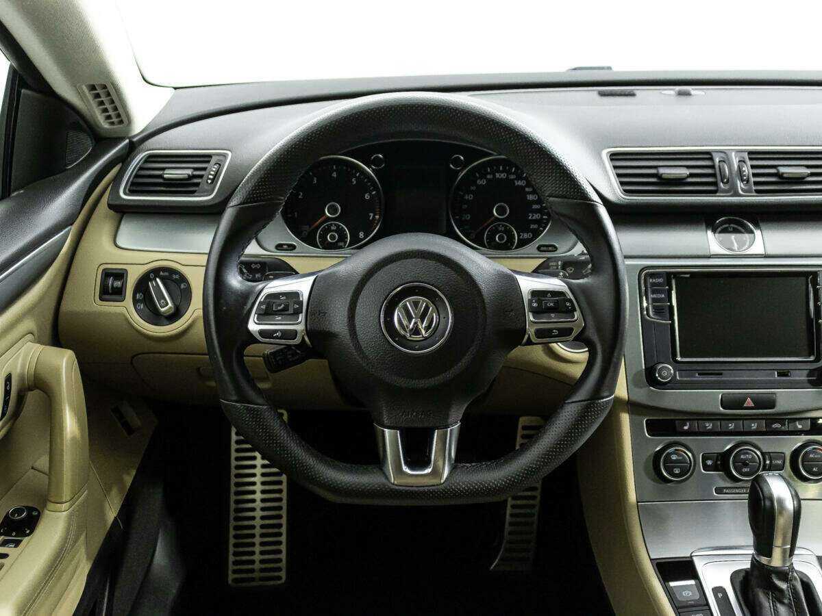 Купить Volkswagen Passat CC с пробегом. Фото: #16