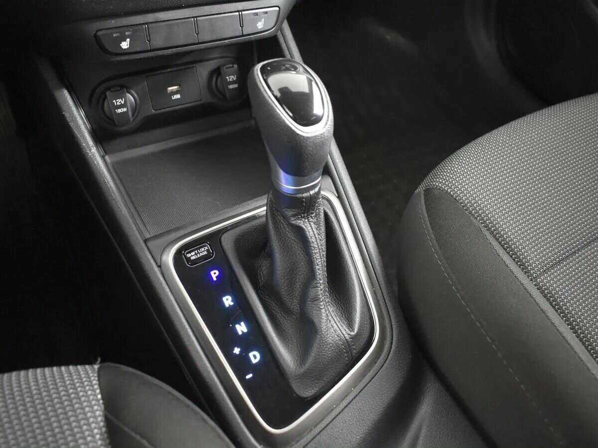 Купить Hyundai Solaris с пробегом. Фото: #11