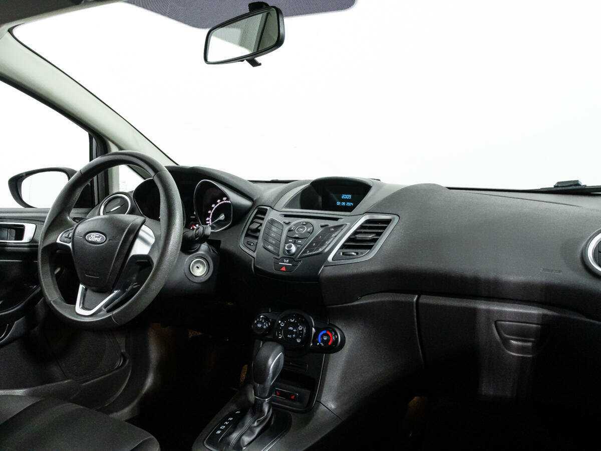 Купить Ford Fiesta с пробегом. Фото: #8