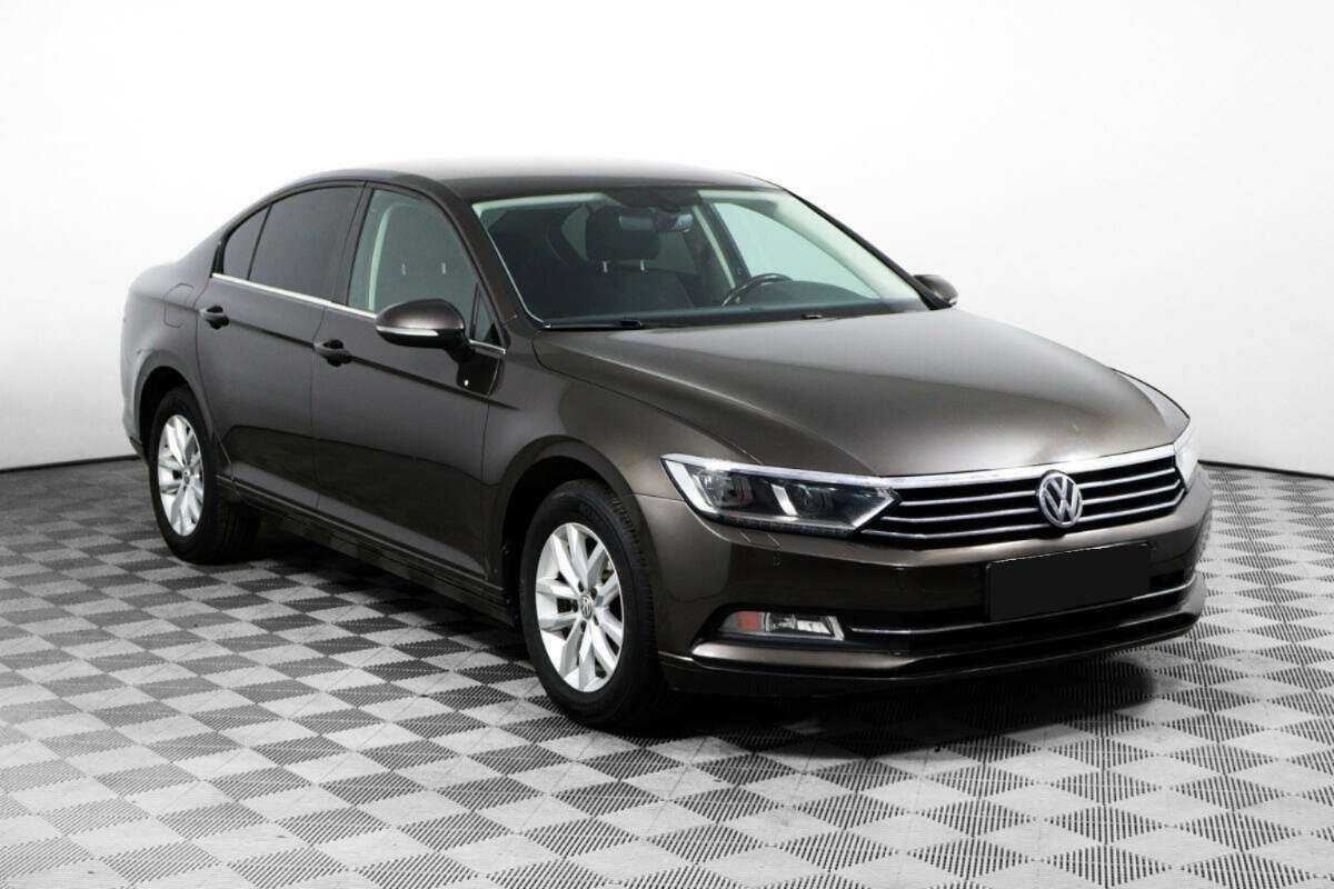 Купить Volkswagen Passat с пробегом. Фото: #2
