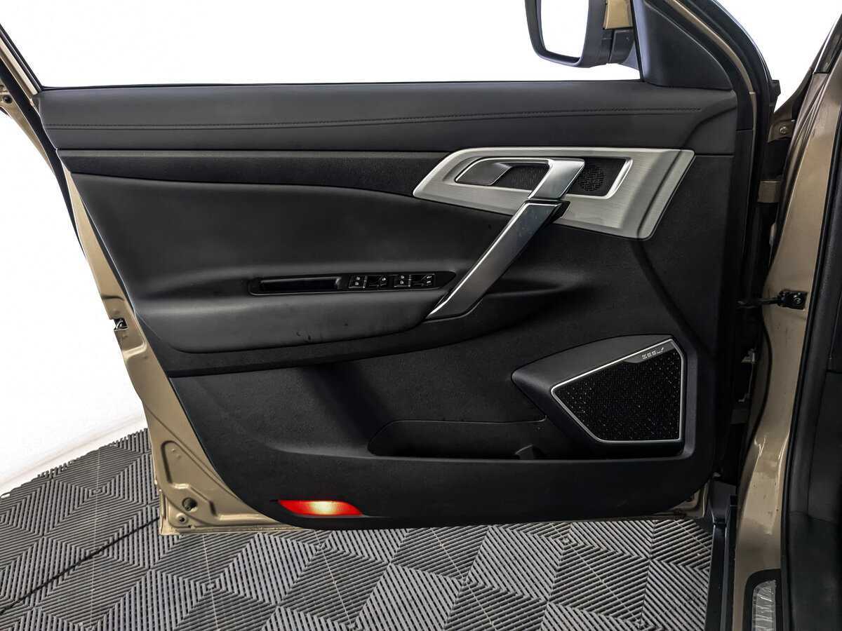 Купить Geely Atlas с пробегом. Фото: #14