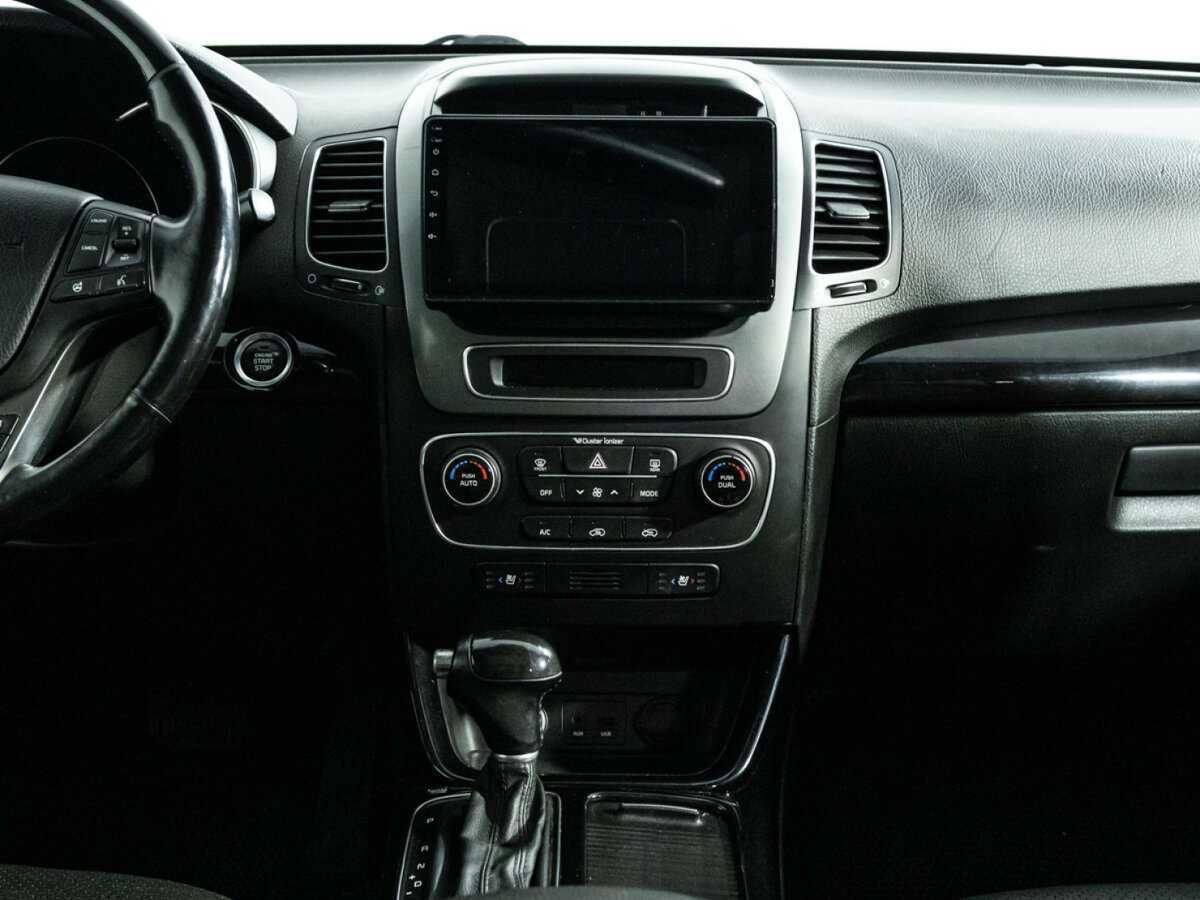 Купить Kia Sorento с пробегом. Фото: #13