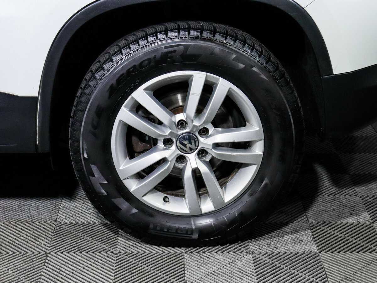 Купить Volkswagen Tiguan с пробегом. Фото: #14