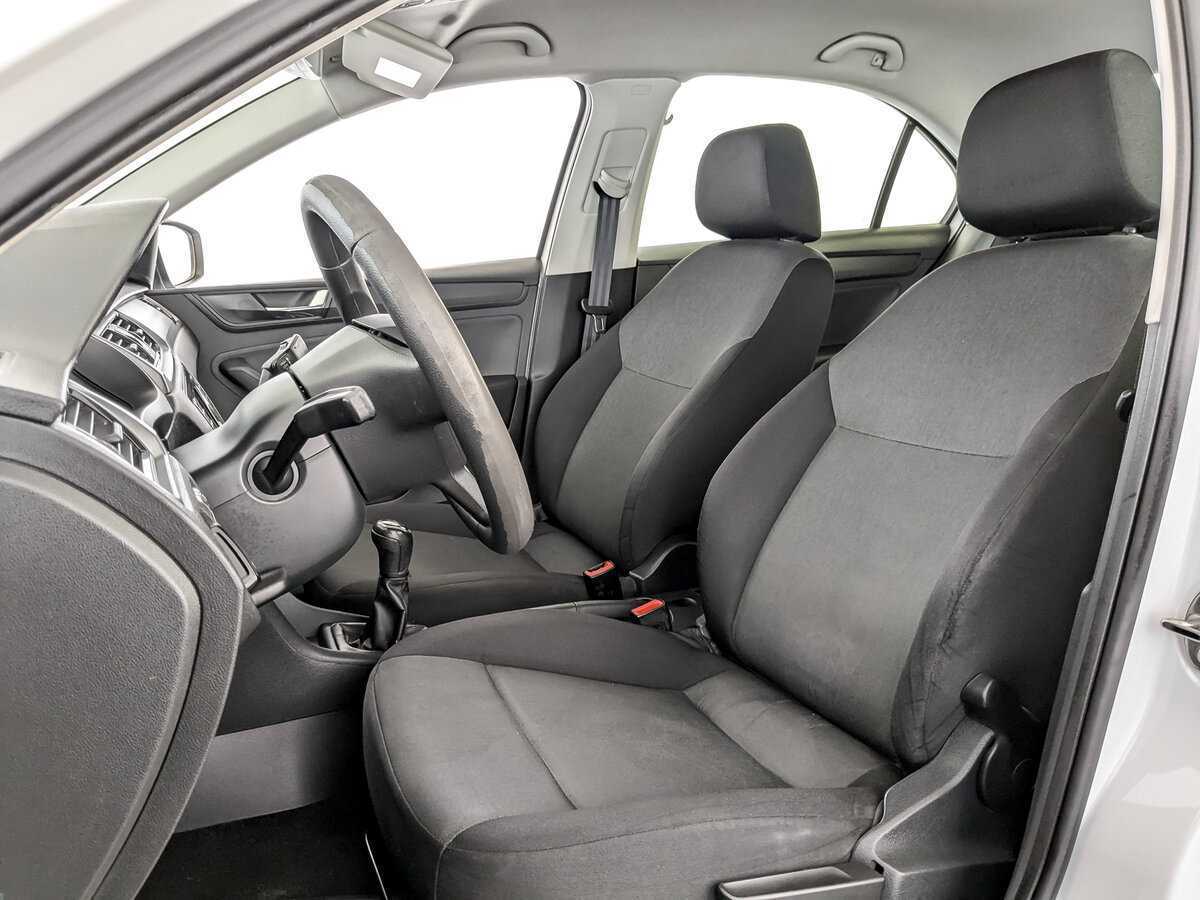 Купить Skoda Rapid с пробегом. Фото: #19