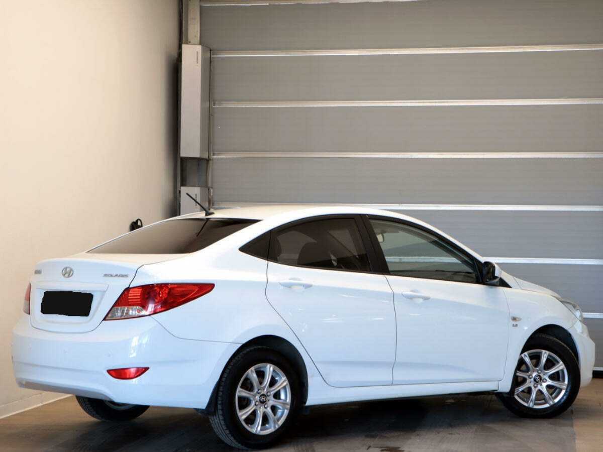 Купить Hyundai Solaris с пробегом. Фото: #3