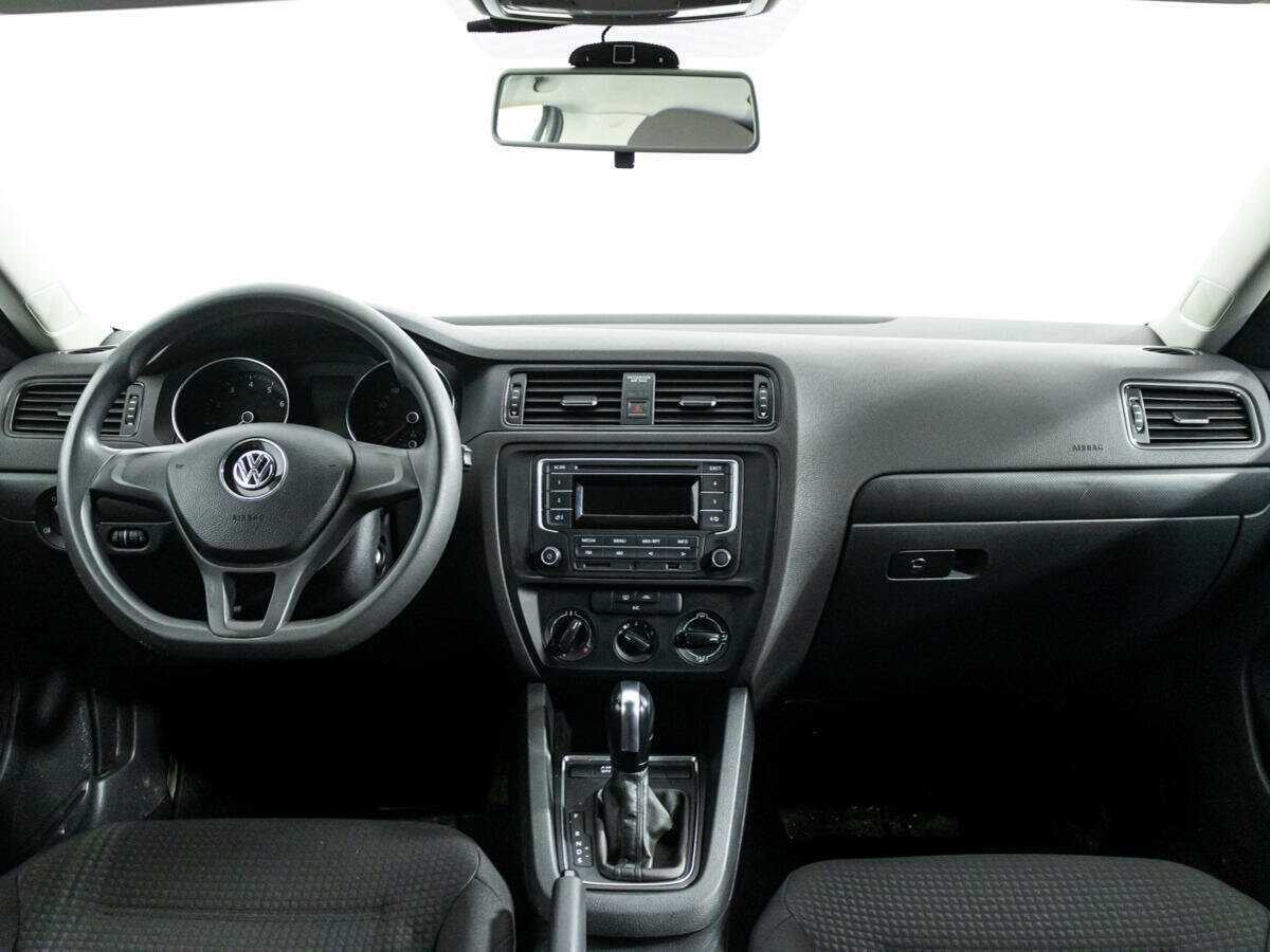 Купить Volkswagen Jetta с пробегом. Фото: #12