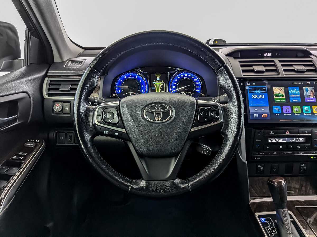 Купить Toyota Camry с пробегом. Фото: #17