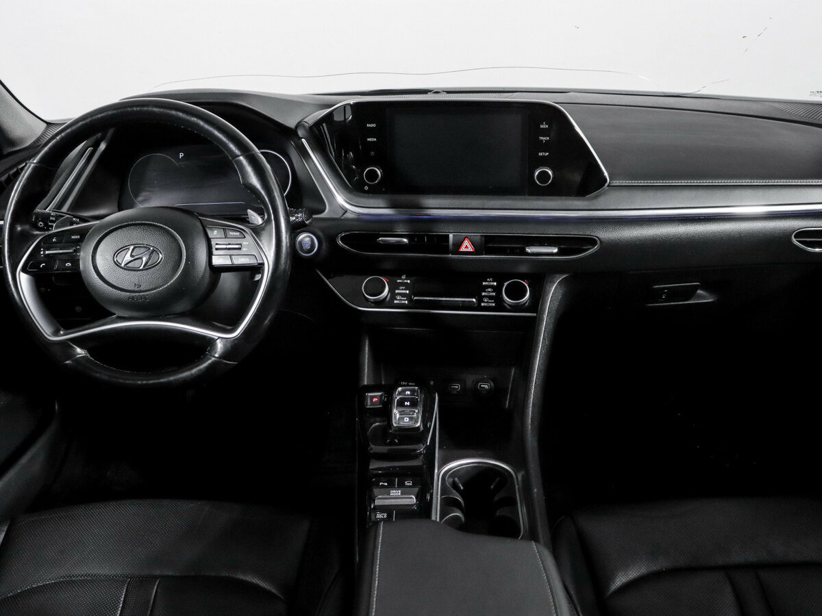 Купить Hyundai Sonata с пробегом. Фото: #11